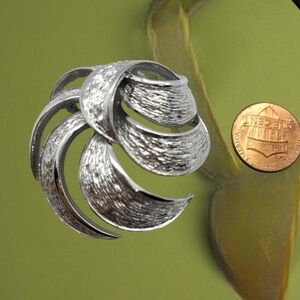 Vintage Crown Trifari Rare Swirl Silver Leaf Brooch